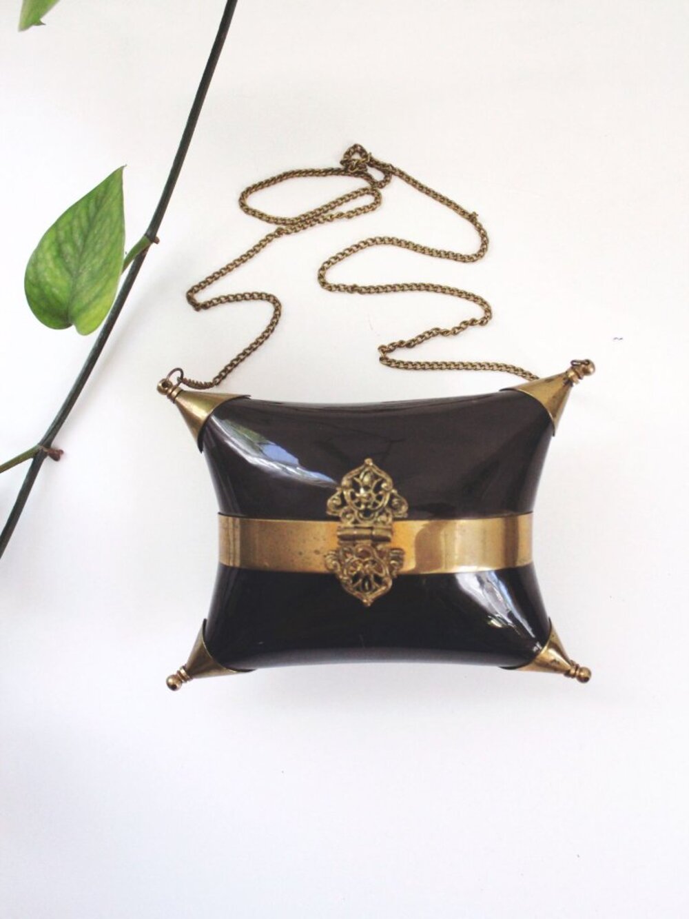 Vintage Black Gold Brass Pillow Purse Cushion Purse Minaudiere Art Deco Chain St - Picture 3 of 9